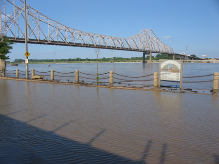 158-riverfront.jpg
