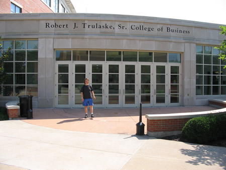 063-chris-school